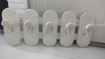 Vintage houten wandkapstok wit 5 haken space age beschikbaar voor biedingen