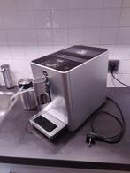 Jura koffiezetapparaat met grote melk beker, Gebruikt, Ophalen of Verzenden