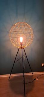 Moderne Stijlvolle Staande Lamp, Huis en Inrichting, Lampen | Vloerlampen, Ophalen, Zo goed als nieuw, Metaal, Modern