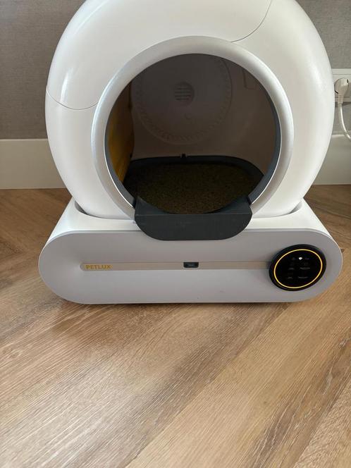 Petlux v2 automatische kattenbak incl app, Dieren en Toebehoren, Kattenbakken, Zo goed als nieuw, Open, Zelfreinigend, Ophalen