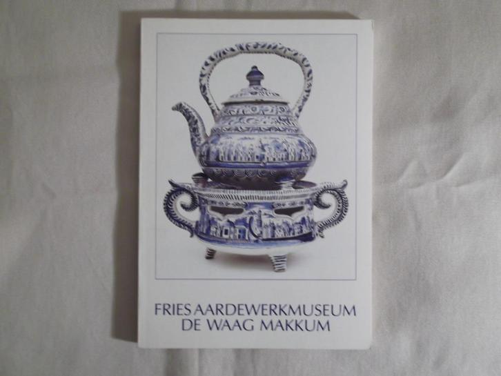 Tinglazuur, aardewerk en tegels. Tichelaar Makkum Friesland., Antiek en Kunst, Antiek | Boeken en Bijbels, Verzenden