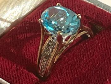 Vintage Gouden Ring Topaas & Diamanten beschikbaar voor biedingen