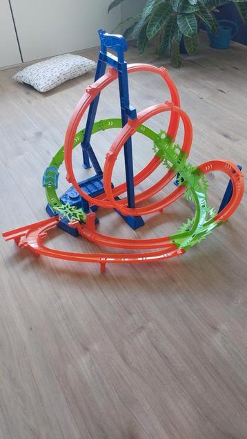 Zo goed als nieuwe racebaan! beschikbaar voor biedingen