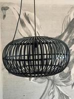 Hanglamp rotan zwart, Huis en Inrichting, Lampen | Hanglampen, Ophalen, Zo goed als nieuw, Hout, 50 tot 75 cm