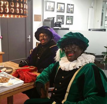 Zwarte piet strooigoed pepernoten boeking zwartepiet boeken beschikbaar voor biedingen