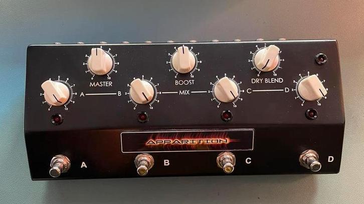 AmpRX Brownbox Apparition Looper/Switcher, Muziek en Instrumenten, Effecten, Zo goed als nieuw, Overige typen, Ophalen of Verzenden