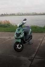 Piaggio Zip 4T 2V 2014, Fietsen en Brommers, Scooters | Piaggio, Ophalen, Zip, Zo goed als nieuw, Benzine