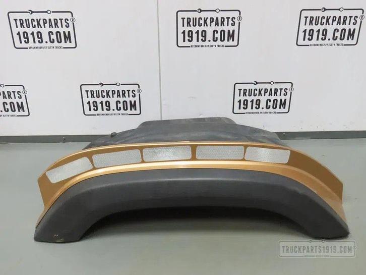 Scania 2599546 Spatbord voor Re. boven, Auto-onderdelen, Vrachtwagen-onderdelen, Scania, Carrosserie en Plaatwerk, Gebruikt, Ophalen