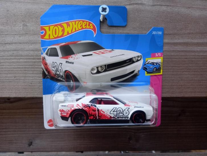 Dodge Challenger Drift Car Hotwheels, Hobby en Vrije tijd, Modelauto's | Overige schalen, Nieuw, Auto, Ophalen