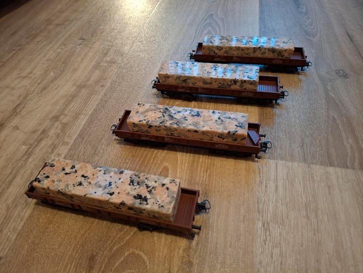 Marklïn HO 4473 lageboord wagons met marmerblokken, Hobby en Vrije tijd, Modeltreinen | H0, Gebruikt, Wagon, Wisselstroom, Märklin