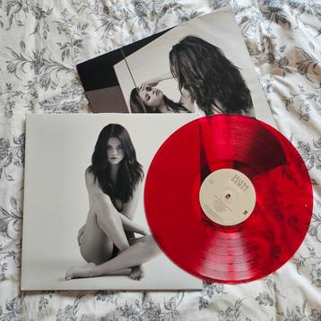 Selena Gomez Revival 12" rood vinyl beschikbaar voor biedingen