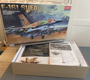 Academy 1/32 F-16I beschikbaar voor biedingen