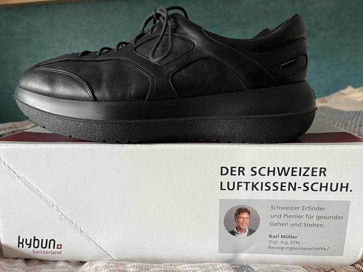 Te koop: Kybun herenschoenen type Zug maat 45 2/3, Kleding | Heren, Schoenen, Nieuw, Overige typen, Zwart, Ophalen of Verzenden