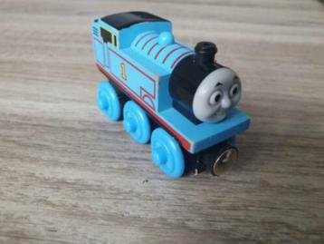 thomas de trein hout thomas  beschikbaar voor biedingen