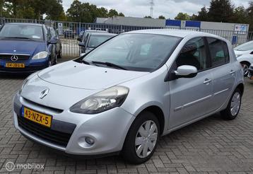 Renault Clio 1.2 Authentique / 64450 KM. (NAP) beschikbaar voor biedingen