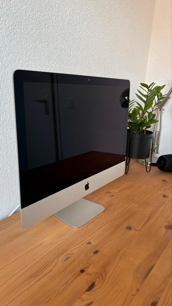 Apple iMac 21.5 inch uit 2017, Computers en Software, Apple Desktops, Gebruikt, iMac, 3 tot 4 Ghz, 8 GB, Ophalen