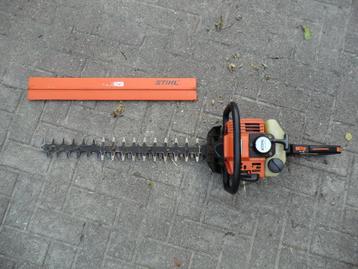 Krachtige Stihl HS80 benzine heggenschaar 60 cm. beschikbaar voor biedingen