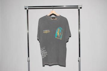 “Ancient Realms” Egyptian Graphic Tee beschikbaar voor biedingen