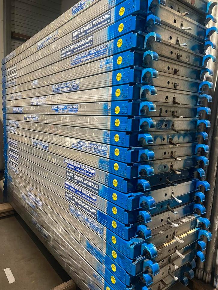 Guster steiger onderdelen, Zakelijke goederen, Machines en Bouw | Liften, Steigers en Ladders, Ophalen of Verzenden