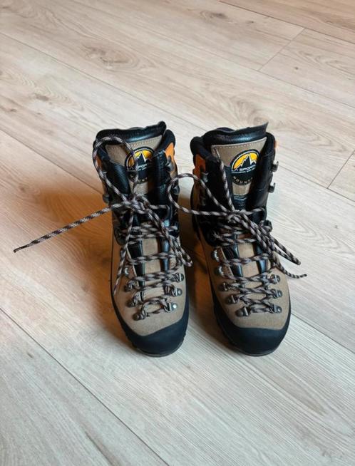 La Sportiva Karakorum Trek GTX, Sport en Fitness, Bergsport en Wandelen, Zo goed als nieuw, Schoenen, Ophalen of Verzenden