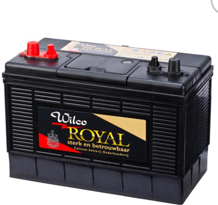 2x 12V 105Ah Accu's - plus minn kota druppellader 10amp, Auto-onderdelen, Accu's en Toebehoren, Universele onderdelen, Gebruikt