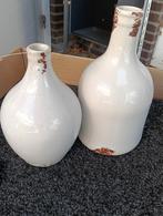 Twee leuke vaasjes van Riverdale. Gebroken wit., Huis en Inrichting, Woonaccessoires | Vazen, Gebruikt, Wit, Aardewerk of Porselein