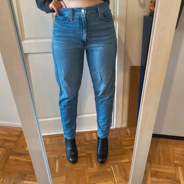 Levi's high waisted mom jeans size 30 beschikbaar voor biedingen