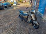 Te koop
Sym fiddle 2
Bouwjaar: 2017
Kilometerstand: 45682
Ne, Fietsen en Brommers, Ophalen, Maximaal 45 km/u, 49 cc, Zo goed als nieuw