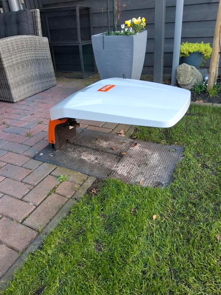 Stihl iMow Robotmaaier - Perfect Onderhouden, Tuin en Terras, Robotmaaiers, Zo goed als nieuw, 20 tot 25 cm, Ophalen of Verzenden