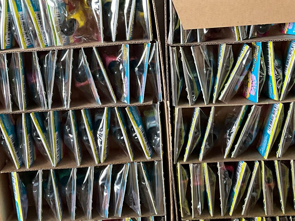 96 potjes in verschillende kleuren nagellak opruiming, Nieuw, Ophalen of Verzenden, Emmen, 96 potjes in verschillende kleuren nagellak