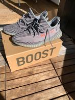 Adidas Yeezy 350 V2 Beluga 2.0 maat EU 44 2/3, Overige kleuren, Ophalen of Verzenden, Adidas, Sneakers of Gympen