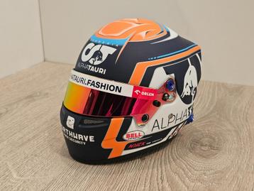 SINT-SALE: Nyck de Vries # 21, Helm Bell 1:2. *!*NIEUW*!* beschikbaar voor biedingen