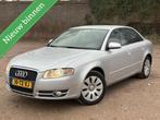 Audi A4 Limousine 1.6 Pro Line Business AIRCO PSENSOR STOELV, Auto's, Audi, Gebruikt, 680 kg, 4 cilinders, A4