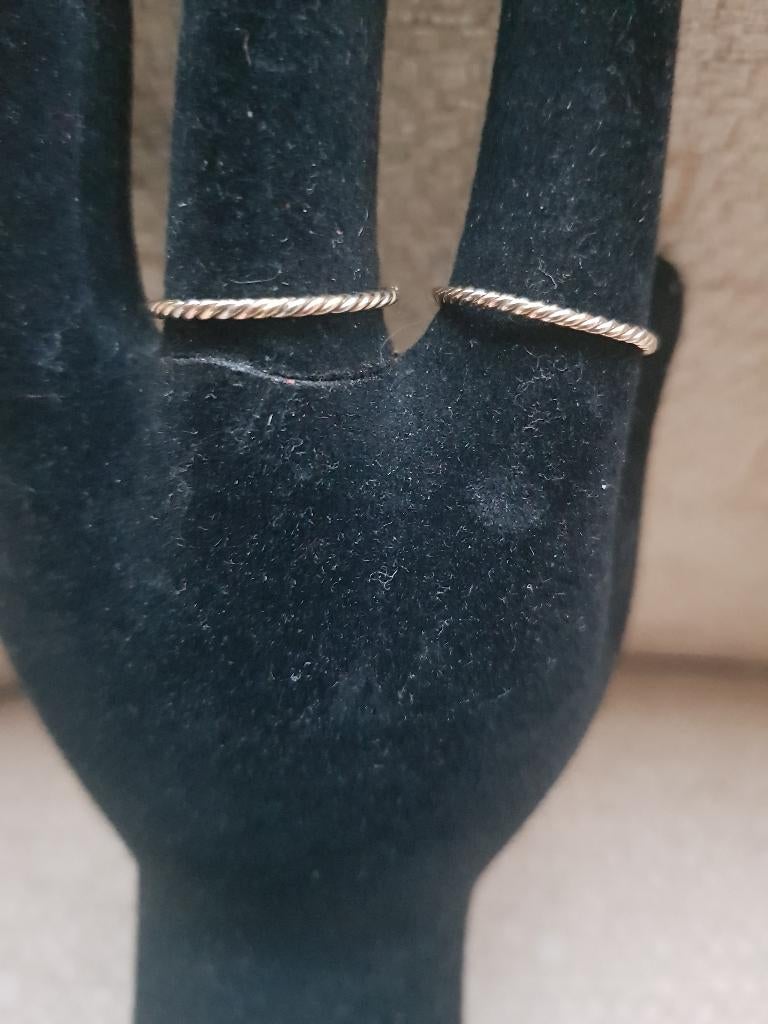 2 tricolor koord-/aanschuifringen 14 krt goud, Nieuw, Ophalen of Verzenden, Kleiner dan 17, Dame