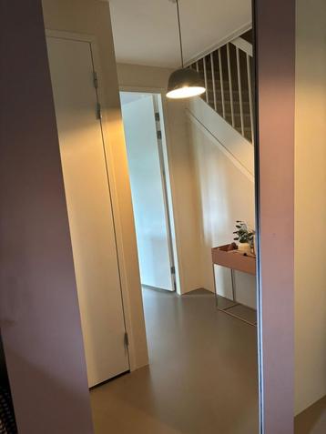 Twee unieke, op maat gemaakte massief eiken spiegels (XXL en beschikbaar voor biedingen