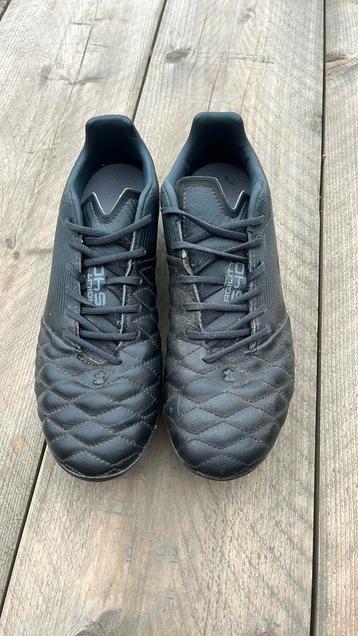 Kipsta voetbalschoenen maat  41 beschikbaar voor biedingen