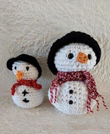 Gehaakte handgemaakte sneeuwpop diverse maten kerstdecoratie beschikbaar voor biedingen