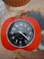 Retro hema wekker oranje., Ophalen of Verzenden, Wandklok