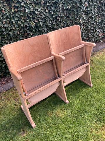 Thonet bankje voor 2 beschikbaar voor biedingen
