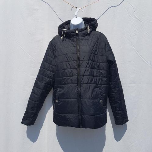 Leuke zwarte dames winterjas. Mt L Merk Jack & Jones, Kleding | Dames, Jassen | Winter, Zo goed als nieuw, Maat 42/44 (L), Zwart