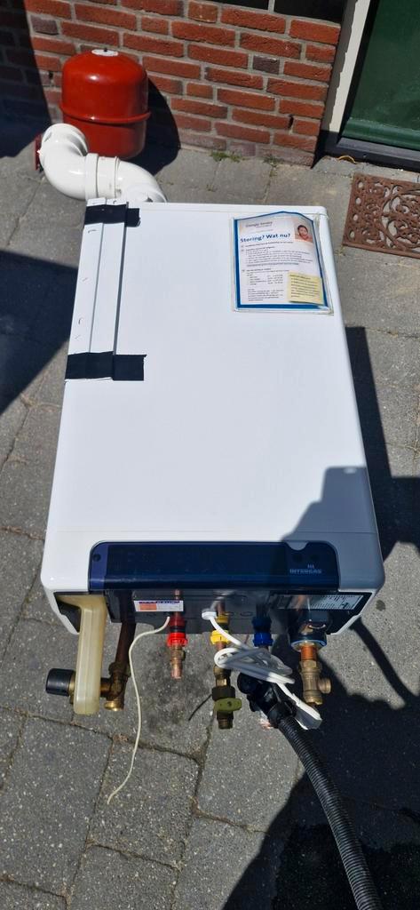 Kombi Kompakt HRE 36/30 compleet 
2014, Doe-het-zelf en Verbouw, Geisers en Boilers, Zo goed als nieuw, Geiser, 20 tot 100 liter