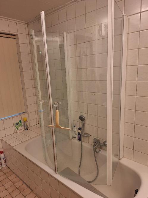 Halfronde douchewand boven bad, wegdraaibaar, 2 delen, Huis en Inrichting, Badkamer | Complete badkamers, Gebruikt, Ophalen