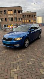 Skoda Octavia 1.6 TDI 77KW Combi Dsg-7 2015/ TAXI KLAAR!!, Auto's, Skoda, Euro 5, Stof, Zwart, 4 cilinders