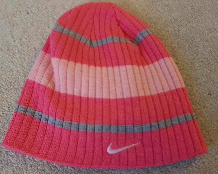 Muts nike roze fuchsia maat xs origineel merk mutsen kids, Kleding | Dames, Mutsen, Sjaals en Handschoenen, Zo goed als nieuw
