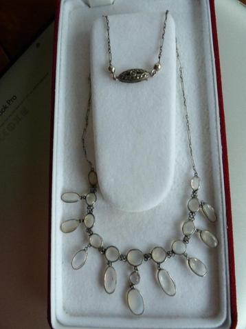 Antiek Jugendstil collier ca. 1910 met maansteen cabochons beschikbaar voor biedingen