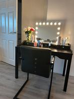 Te koop zeer  mooie make up  tafel met Hollywood spiegel, Huis en Inrichting, Tafels | Kaptafels, Ophalen, Zo goed als nieuw, Hout