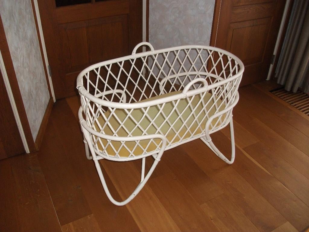 wieg met bekleding, Ophalen, Gebruikt, Wieg