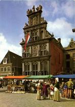 Hoorn - Oud-Hollandse markt - volk klompen - 1978 gelopen, Verzamelen, Ansichtkaarten | Nederland, Gelopen, Ophalen of Verzenden