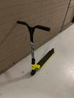 Geel/zwarte en rood/zwarte stuntsteps, ook los te koop, Fietsen en Brommers, Steps, Ophalen, Gebruikt, Gewone step