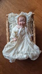 Antieke porseleinen pop baby Kathy Hippensteel, Ophalen of Verzenden, Zo goed als nieuw, Pop